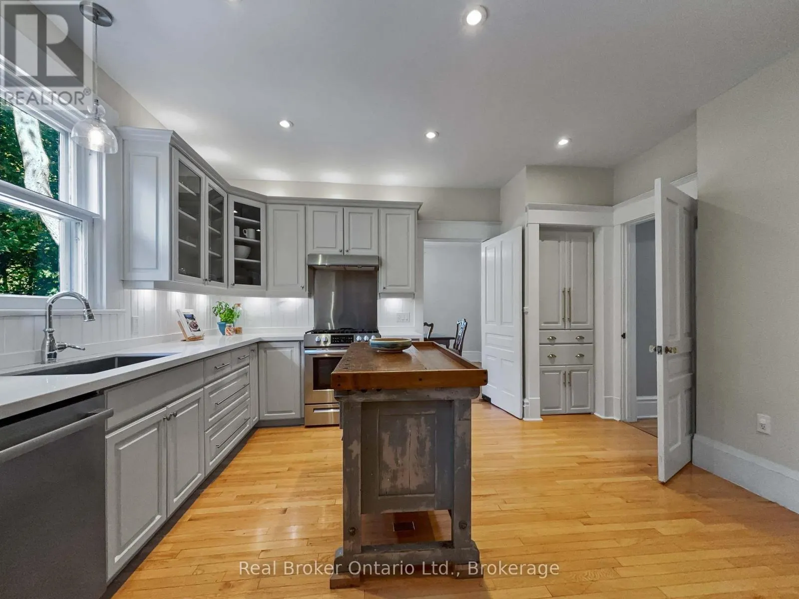 65 FORBES AVENUE