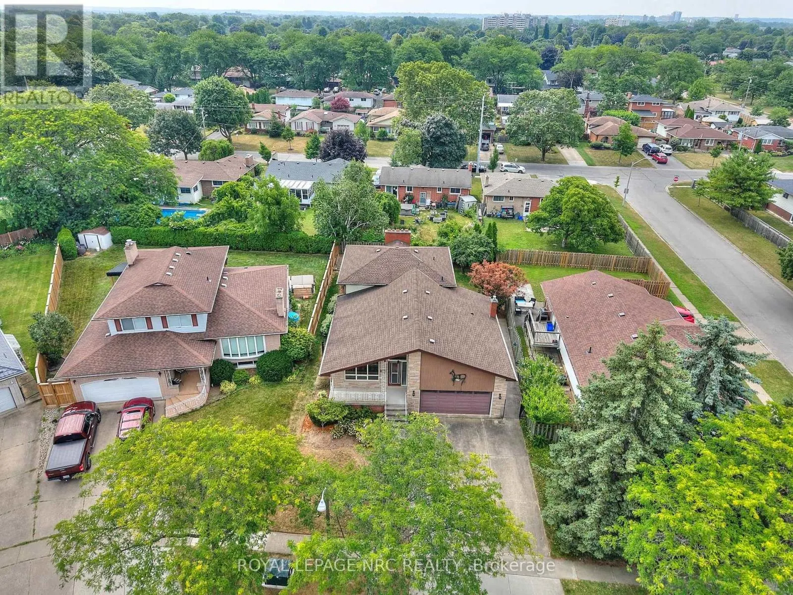27 ORLANDO DRIVE