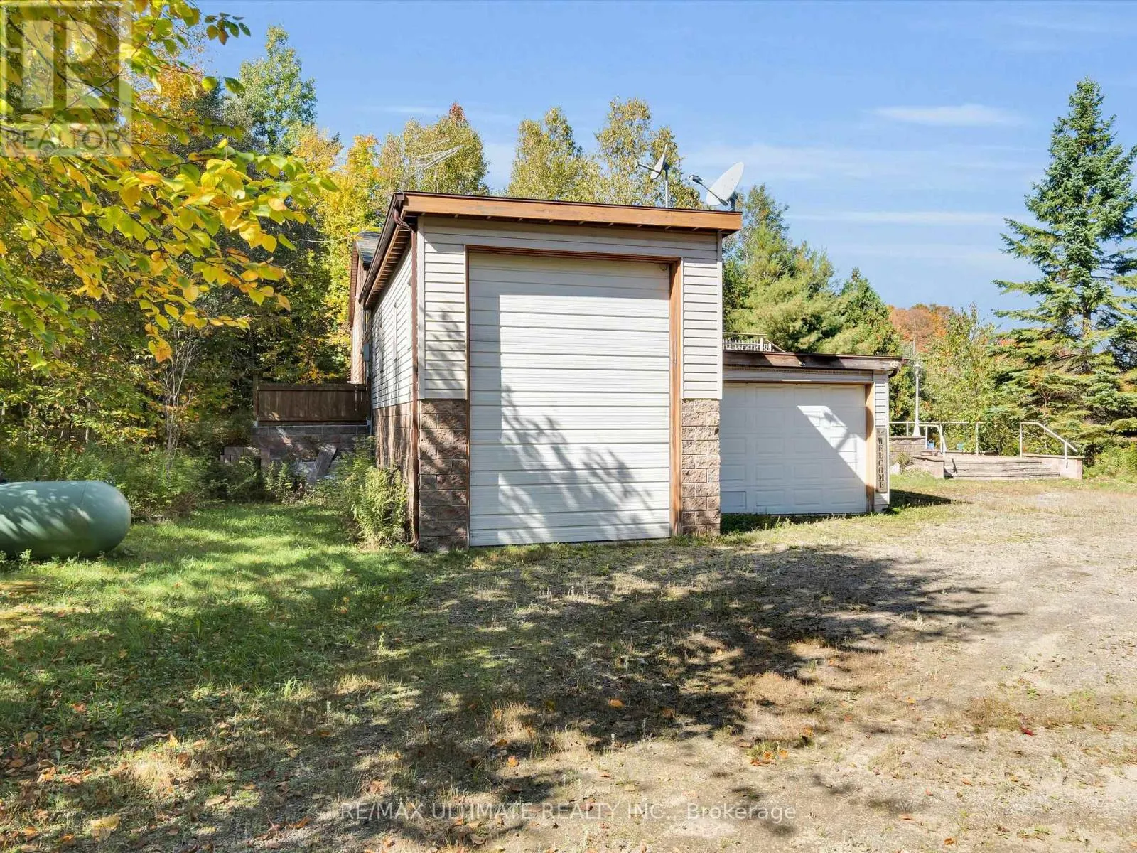 343 SHERWOOD DRIVE