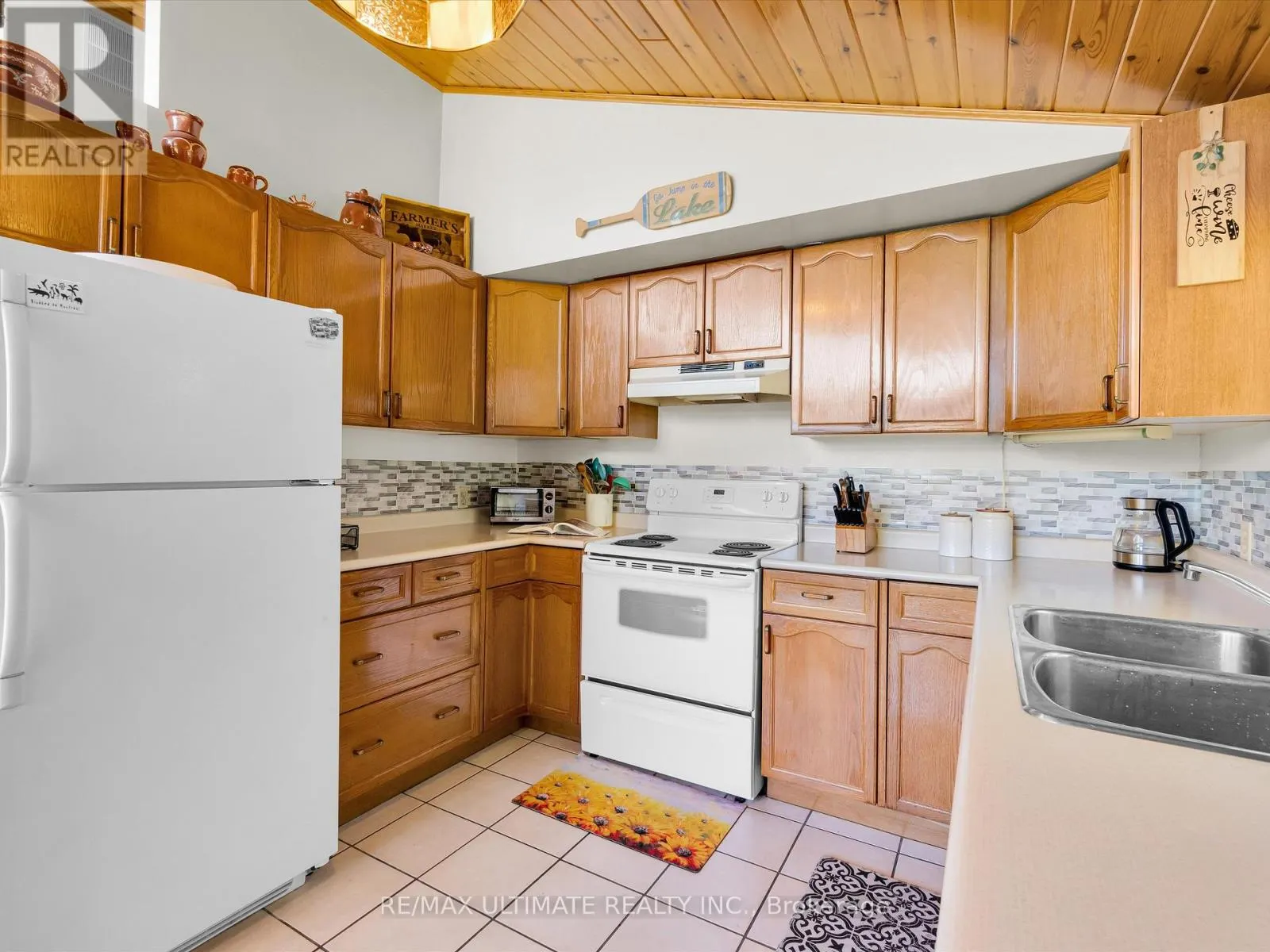 343 SHERWOOD DRIVE