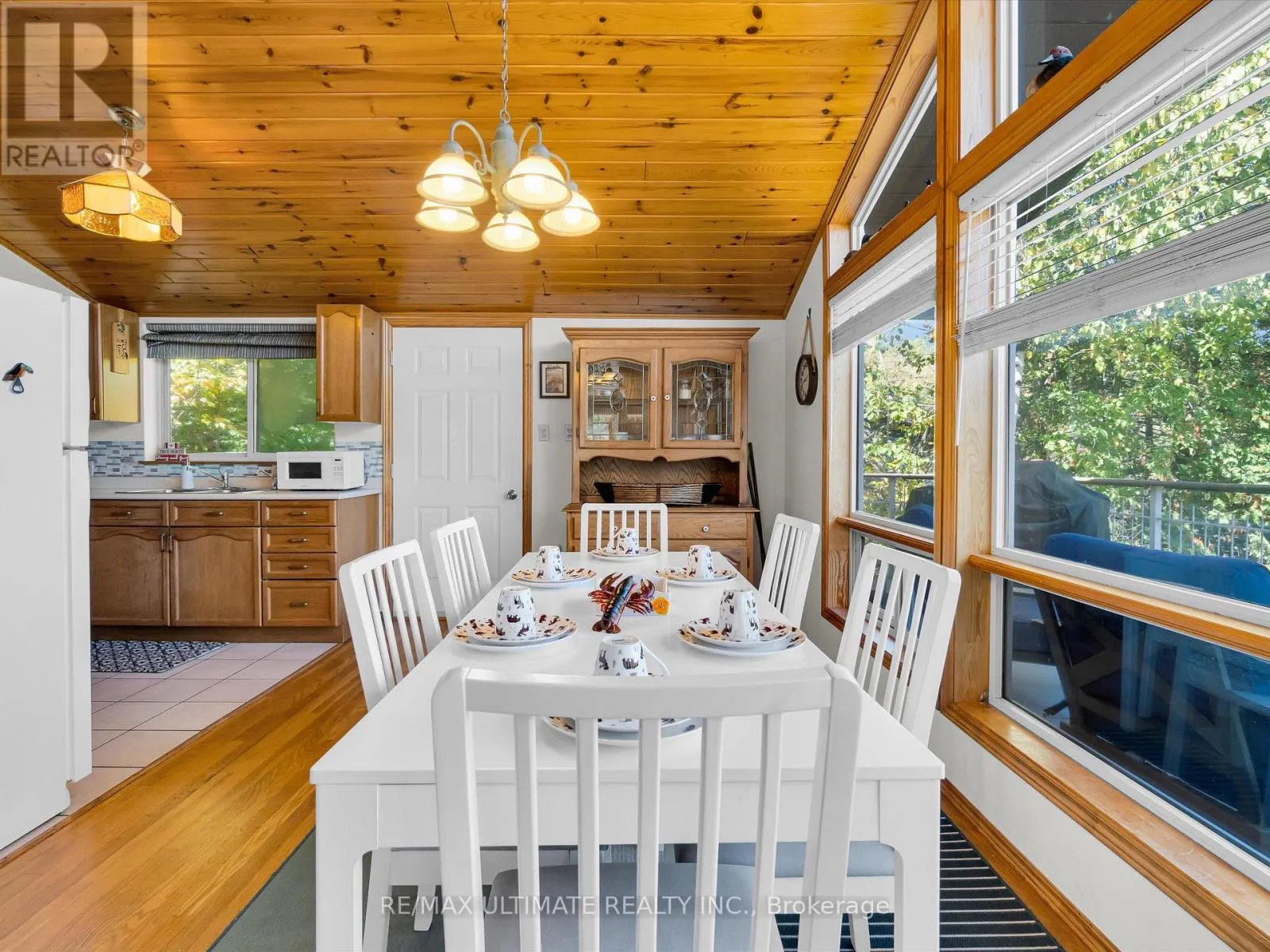 343 SHERWOOD DRIVE