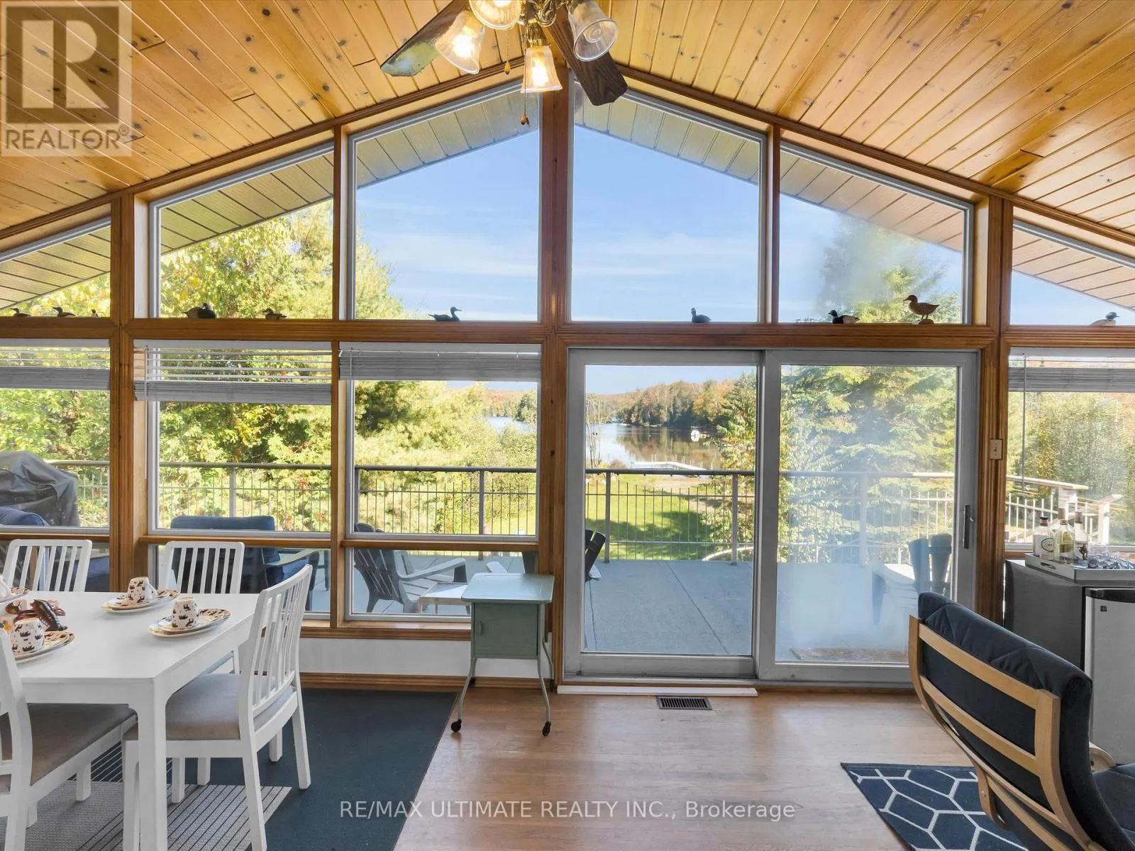 343 SHERWOOD DRIVE