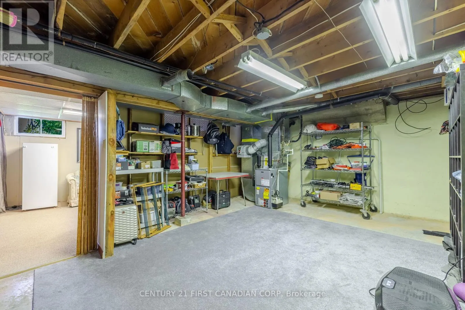 460 BEACHWOOD AVENUE