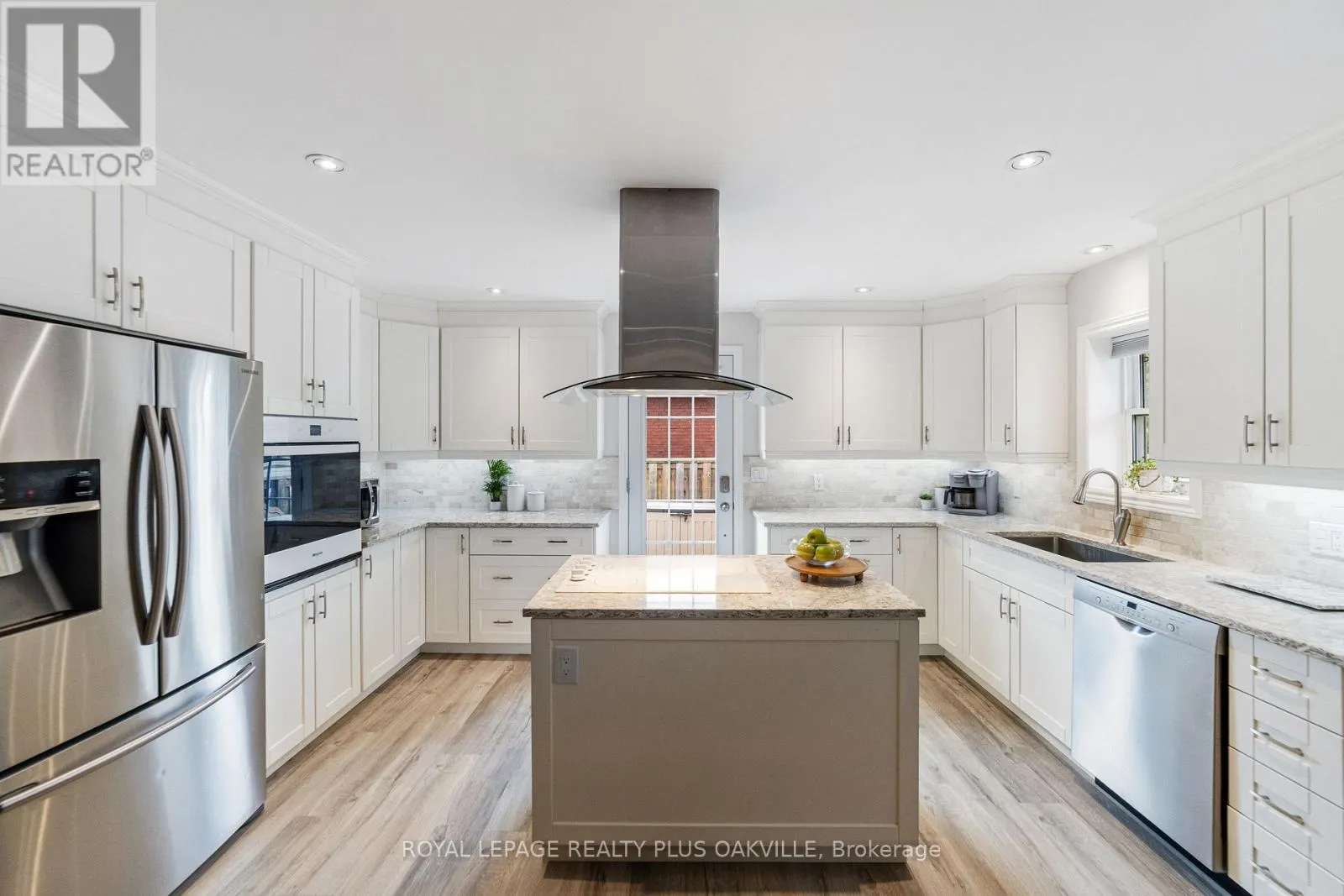 149 WEST 32ND STREET