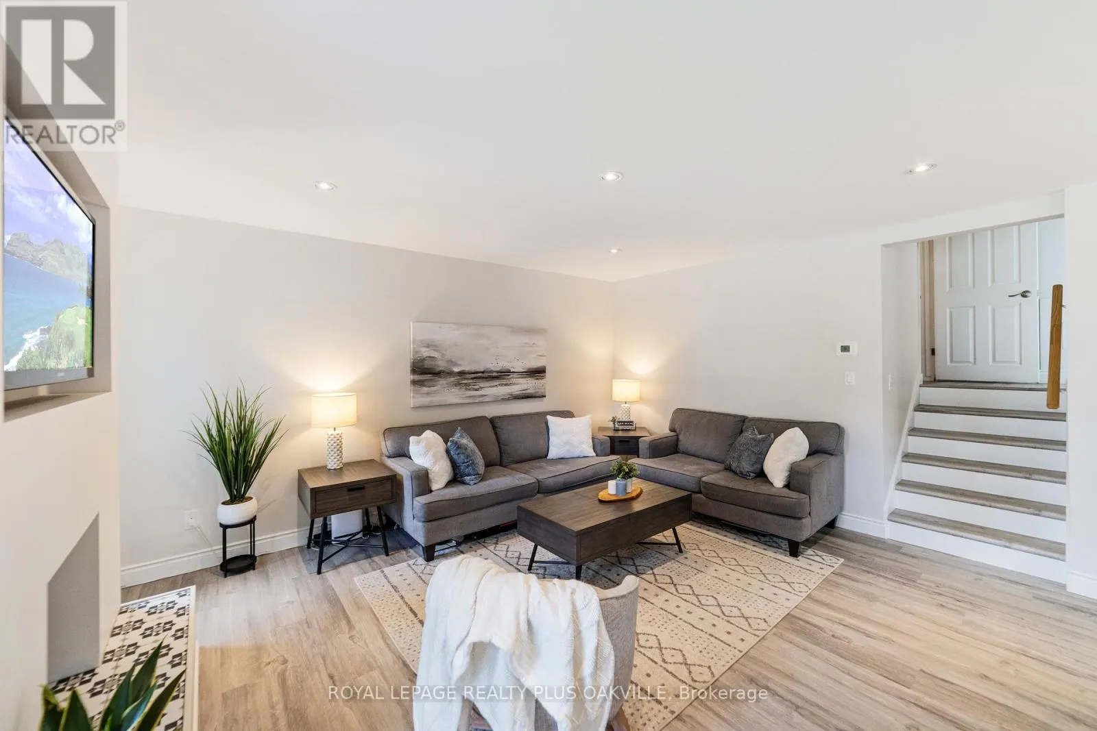 149 WEST 32ND STREET