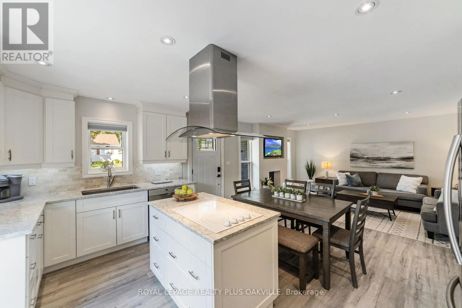149 WEST 32ND STREET
