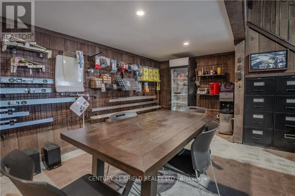 1420 BOUNDARY ROAD