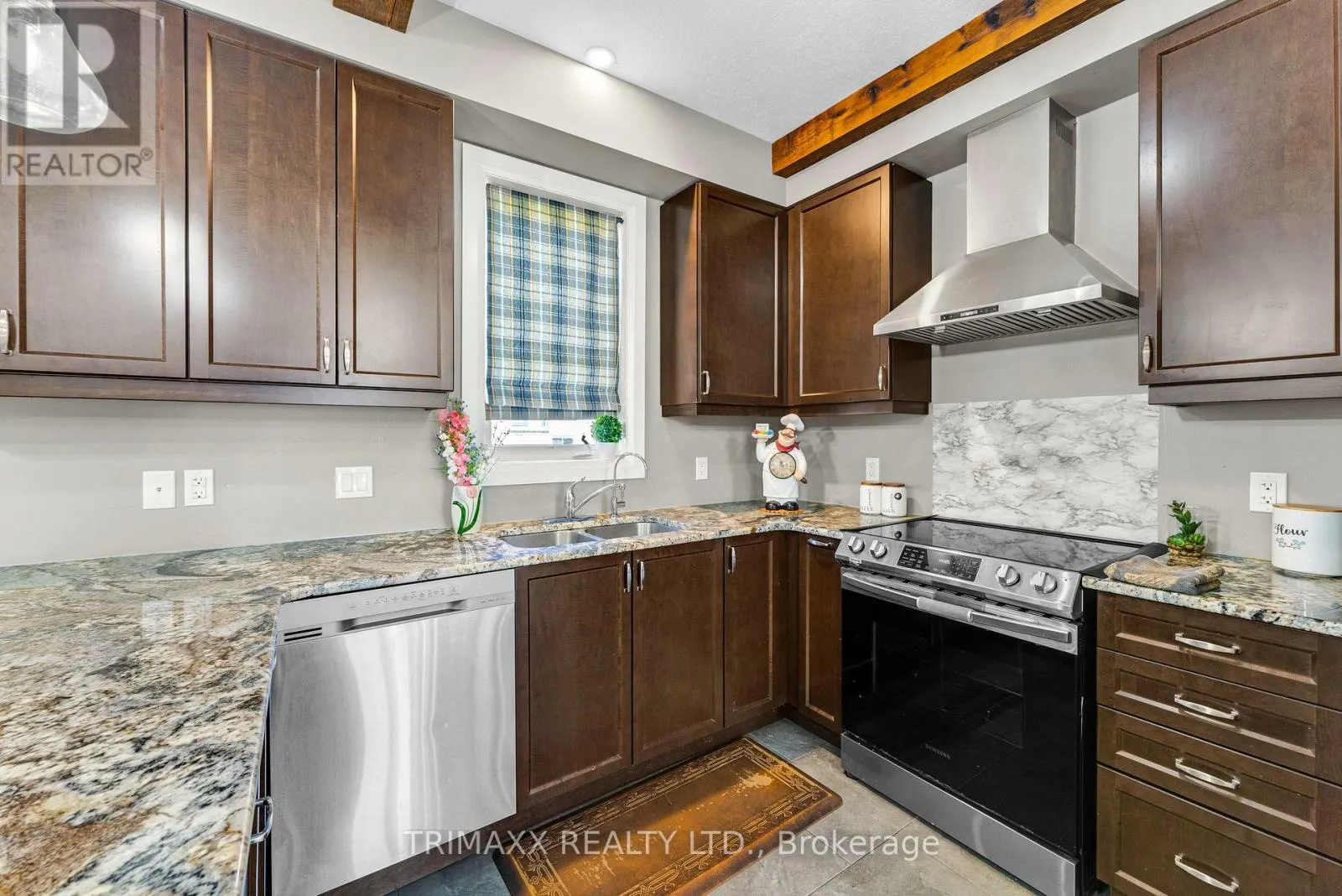 103 LINKS CRESCENT