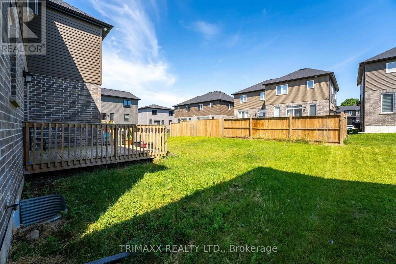 103 LINKS CRESCENT
