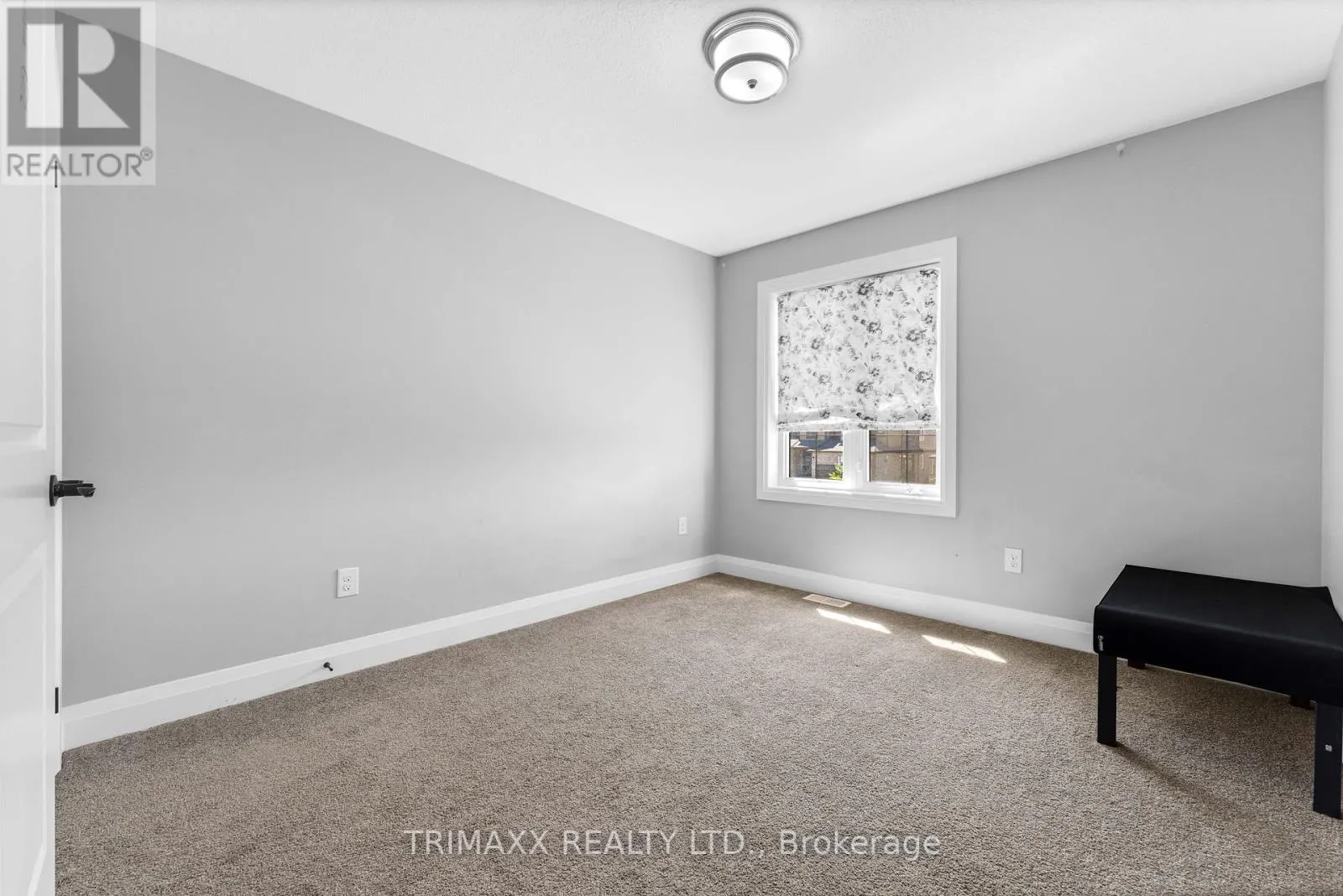 103 LINKS CRESCENT