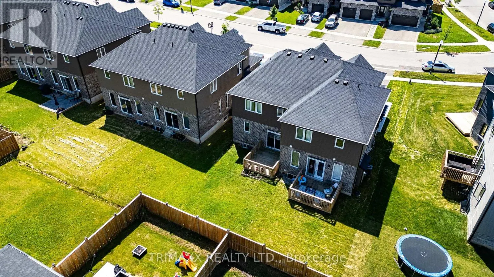 103 LINKS CRESCENT