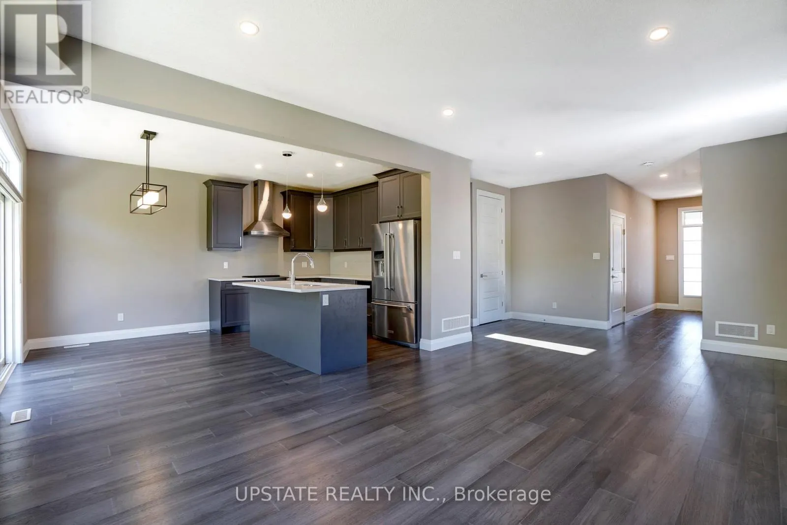 2694 BOBOLINK LANE