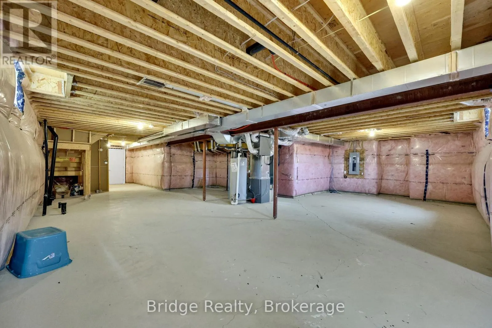 1343 UPPER THAMES DRIVE