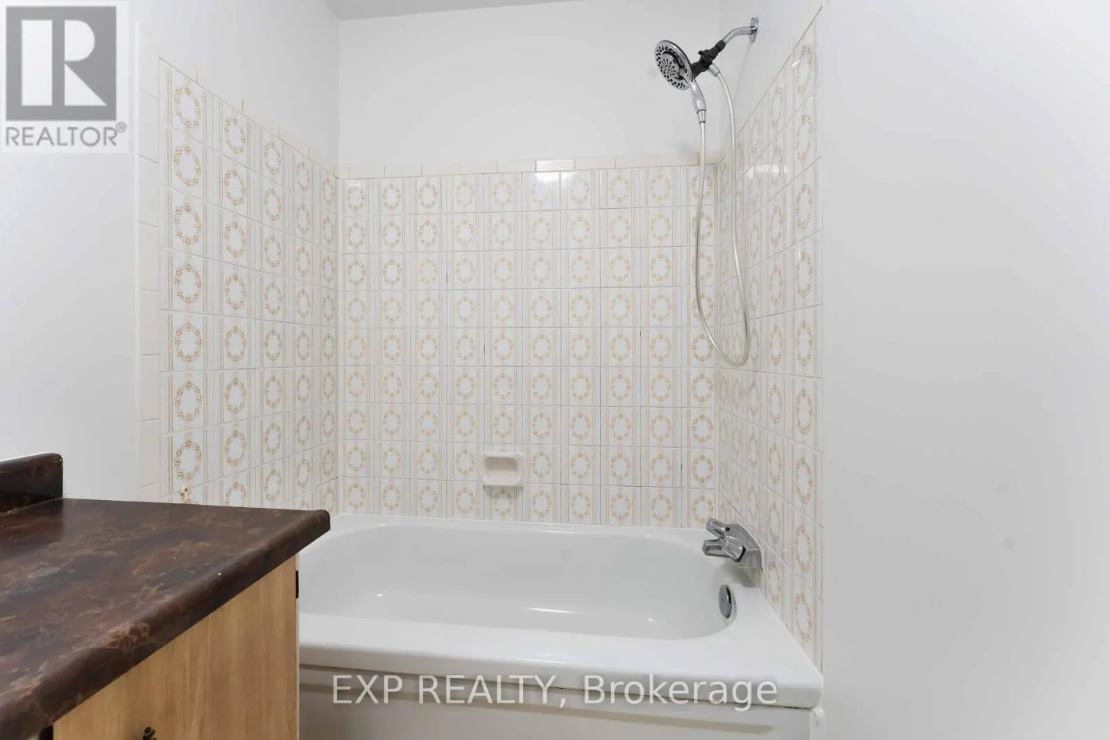 181 - 825 CAHILL DRIVE W