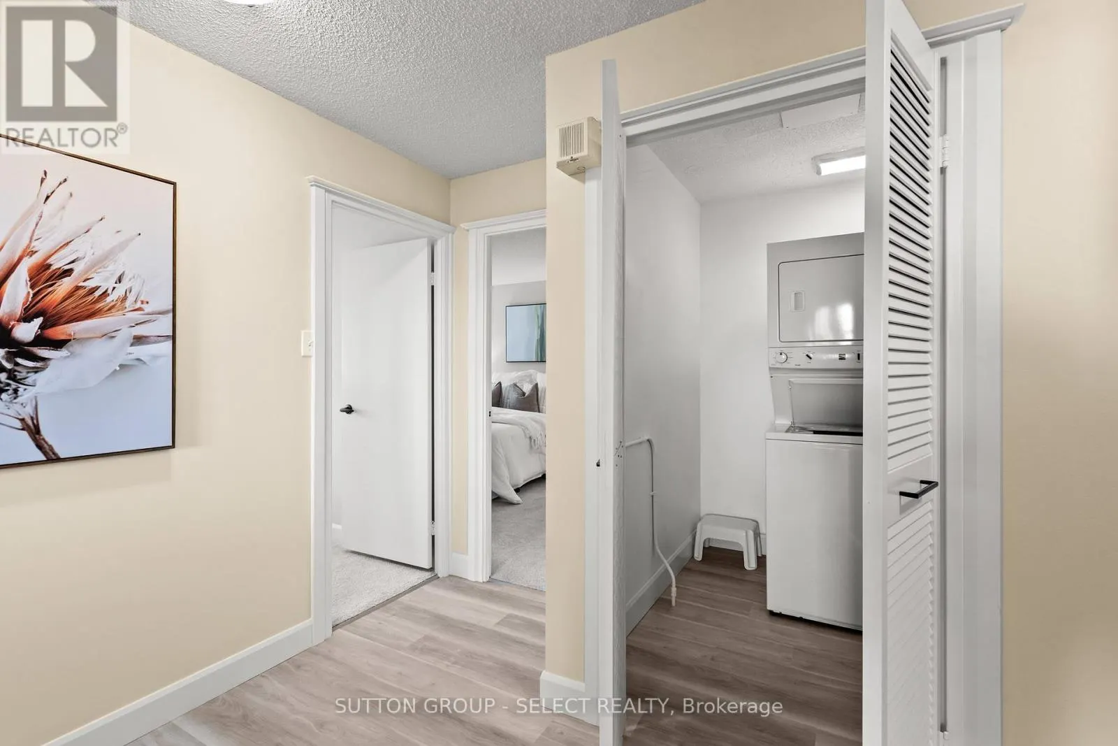 S01702 - 380 KING STREET, #S01702