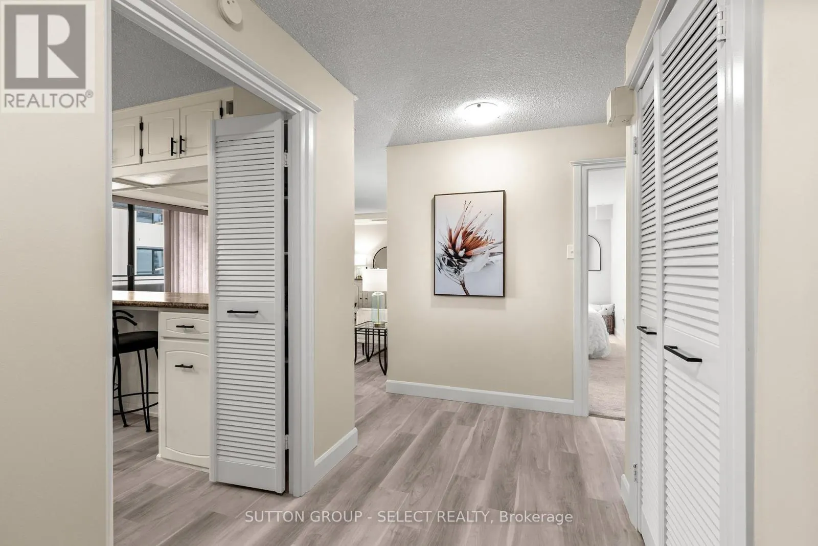 S01702 - 380 KING STREET, #S01702
