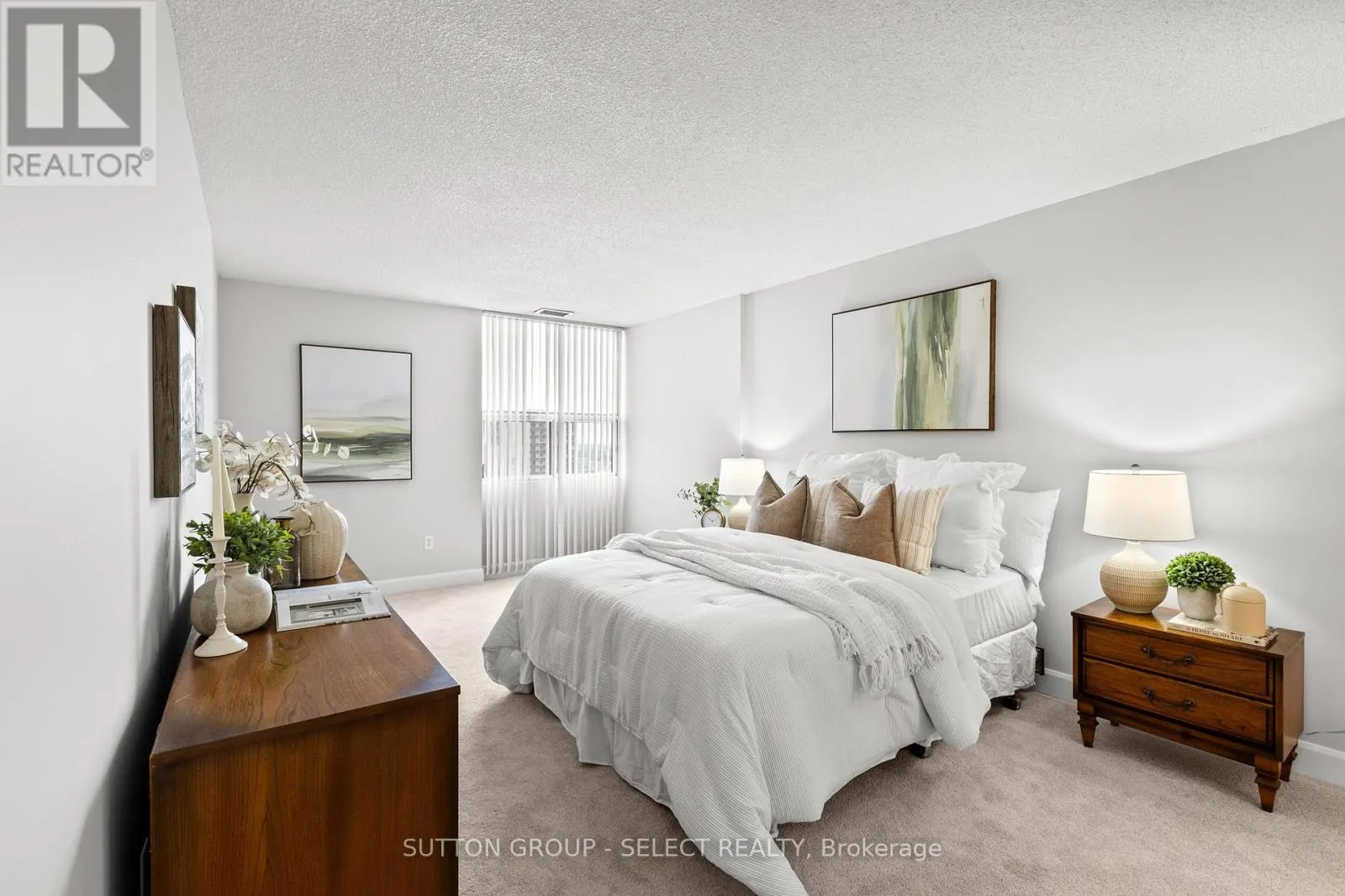 S01702 - 380 KING STREET, #S01702