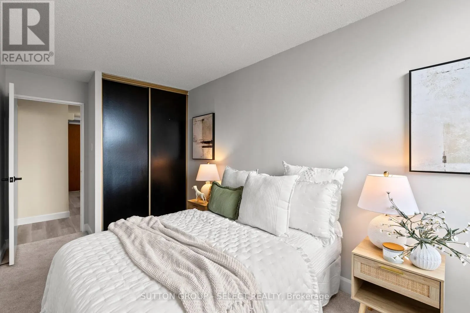 S01702 - 380 KING STREET, #S01702