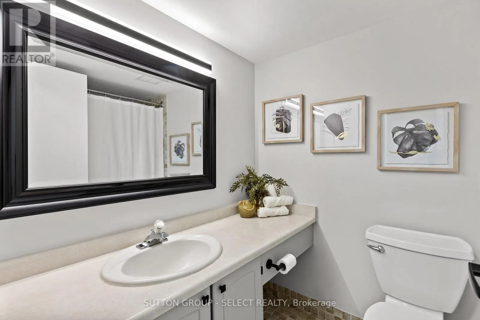S01702 - 380 KING STREET, #S01702