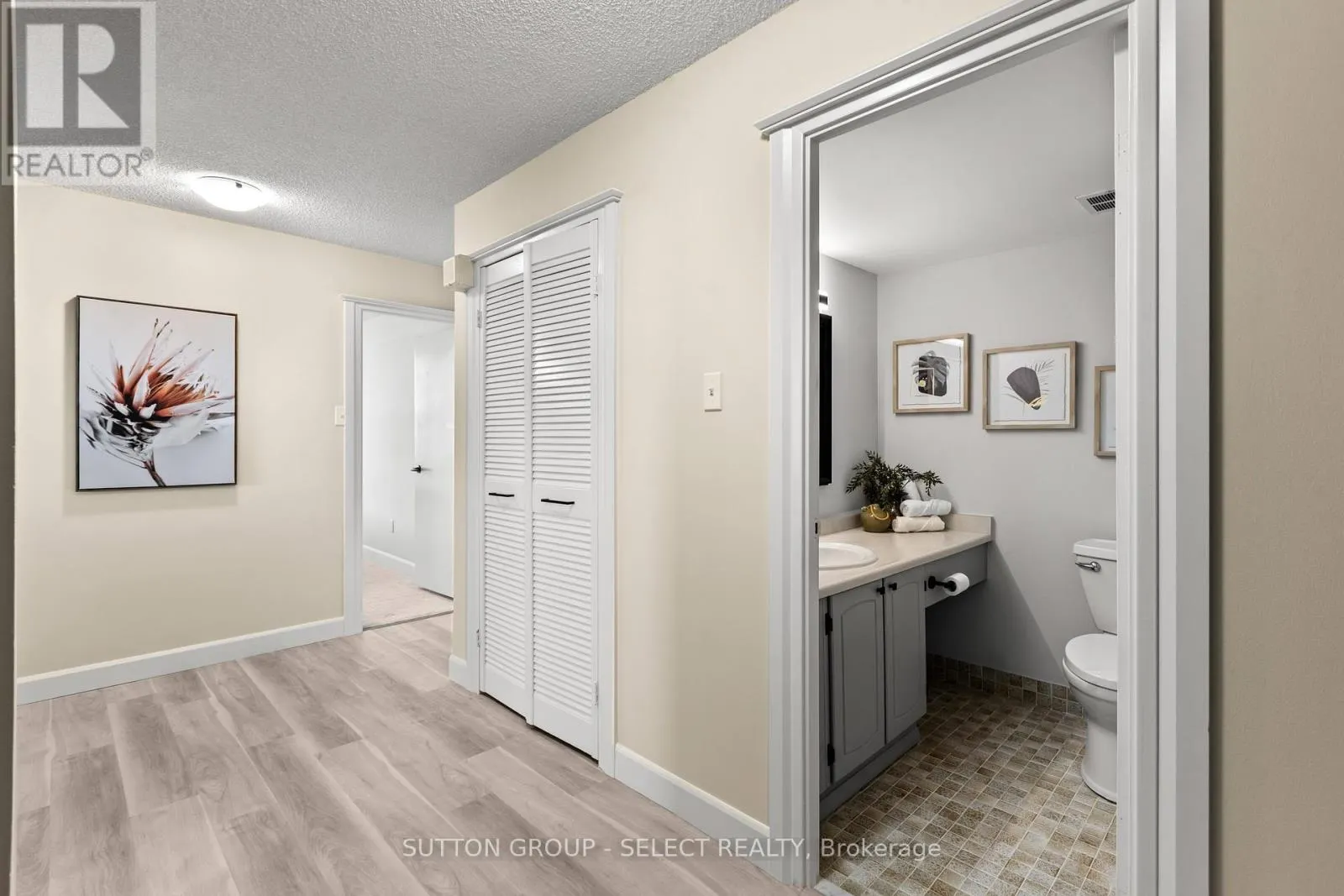 S01702 - 380 KING STREET, #S01702