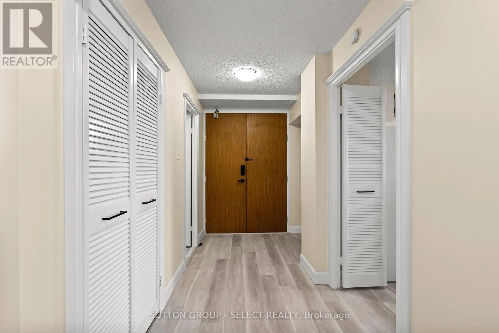 S01702 - 380 KING STREET, #S01702