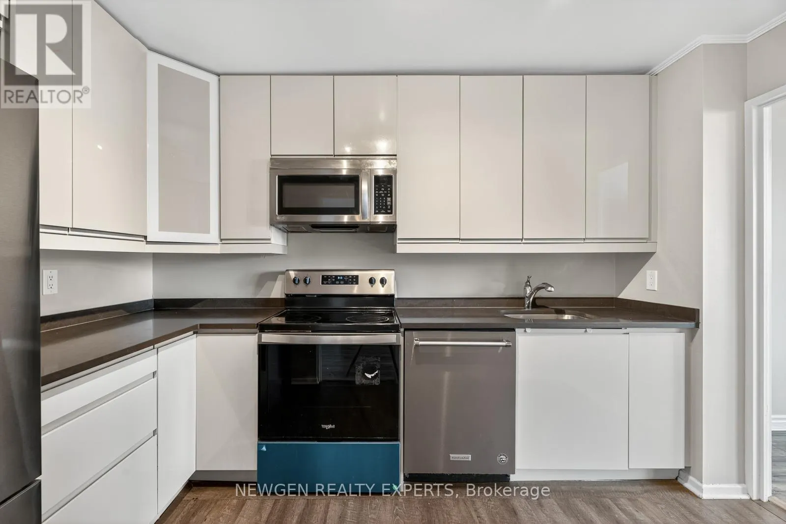 915 - 1505 BASELINE ROAD