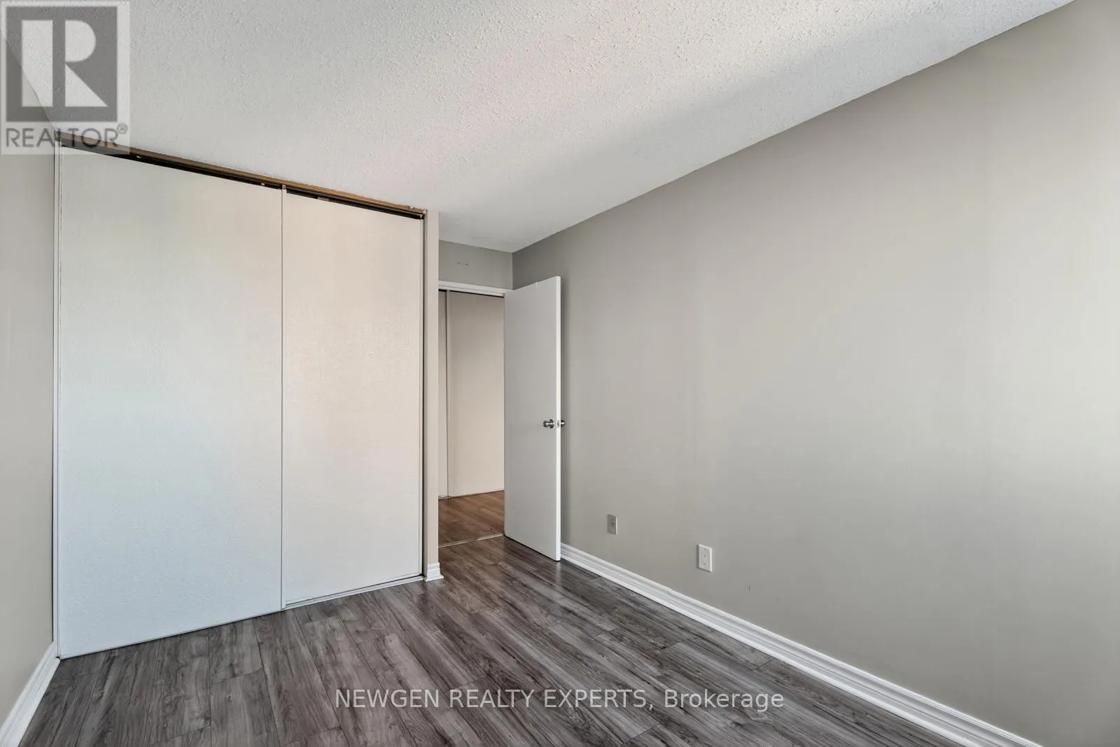 915 - 1505 BASELINE ROAD