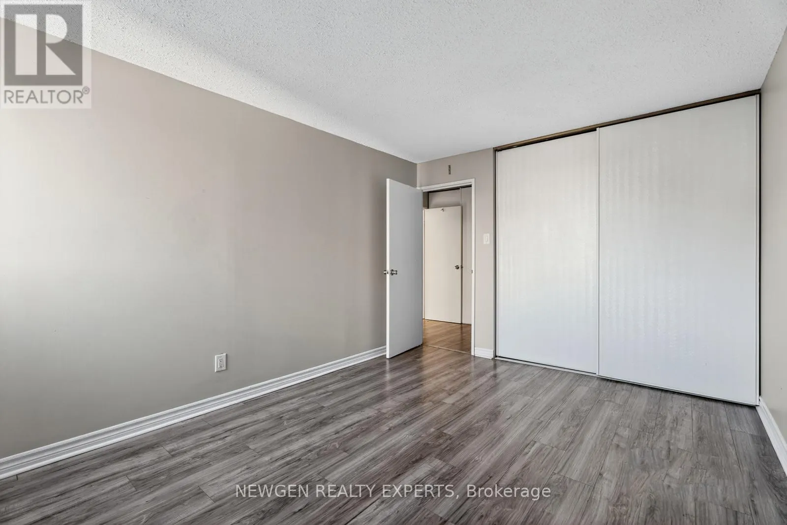 915 - 1505 BASELINE ROAD