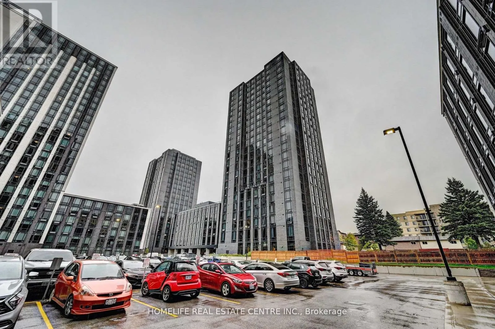 730 - 145 COLUMBIA STREET W
