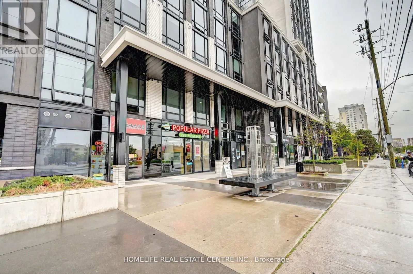 730 - 145 COLUMBIA STREET W