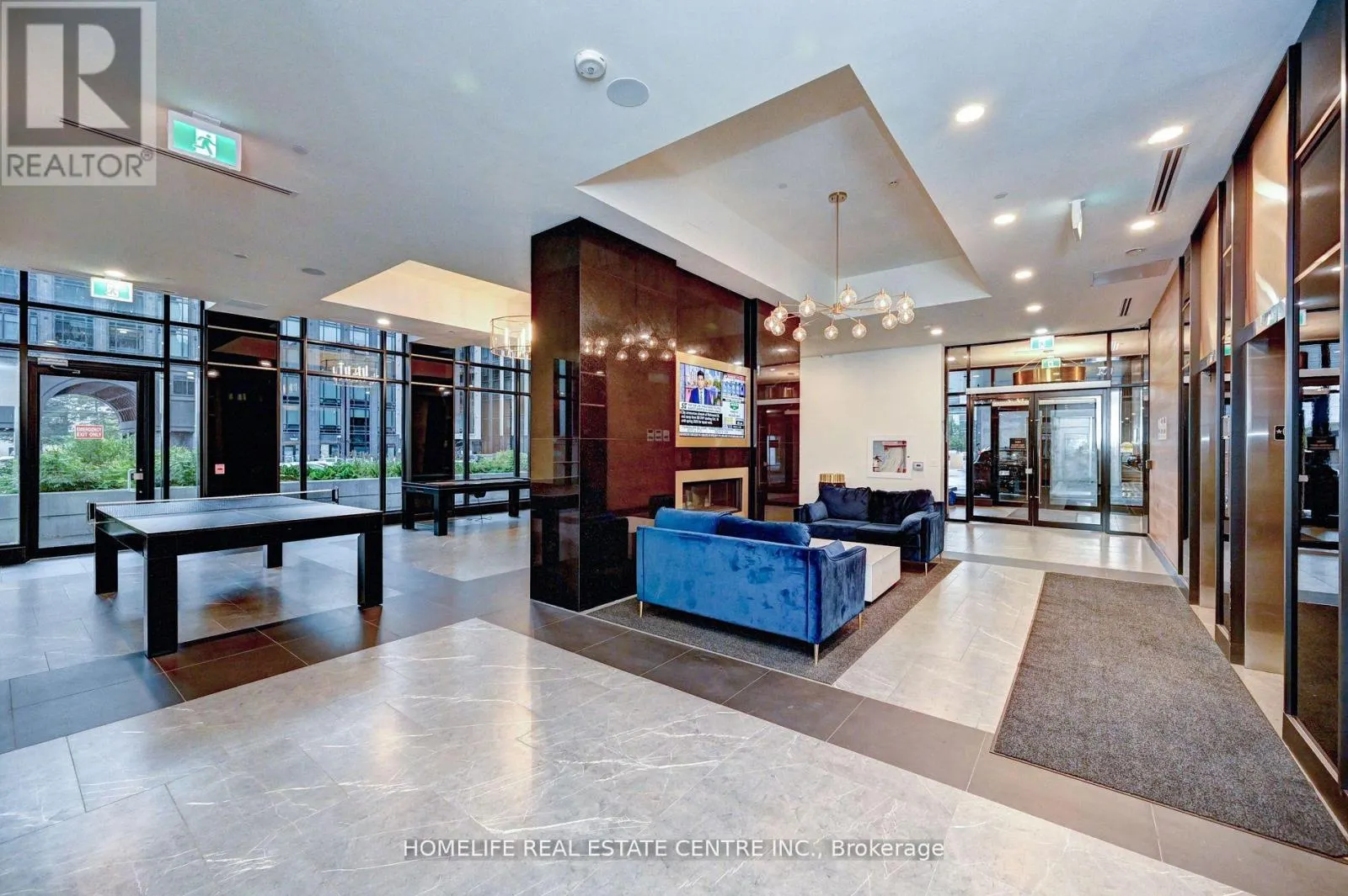 730 - 145 COLUMBIA STREET W