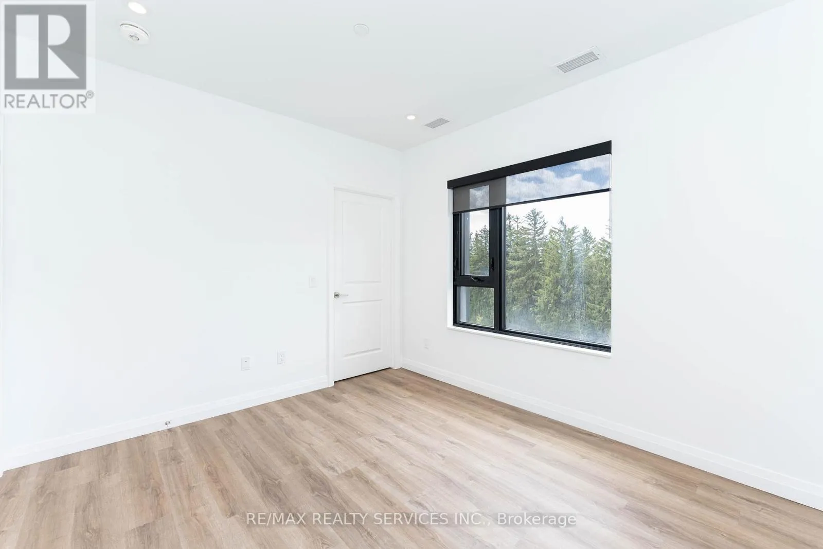 402 - 525 NEW DUNDEE ROAD