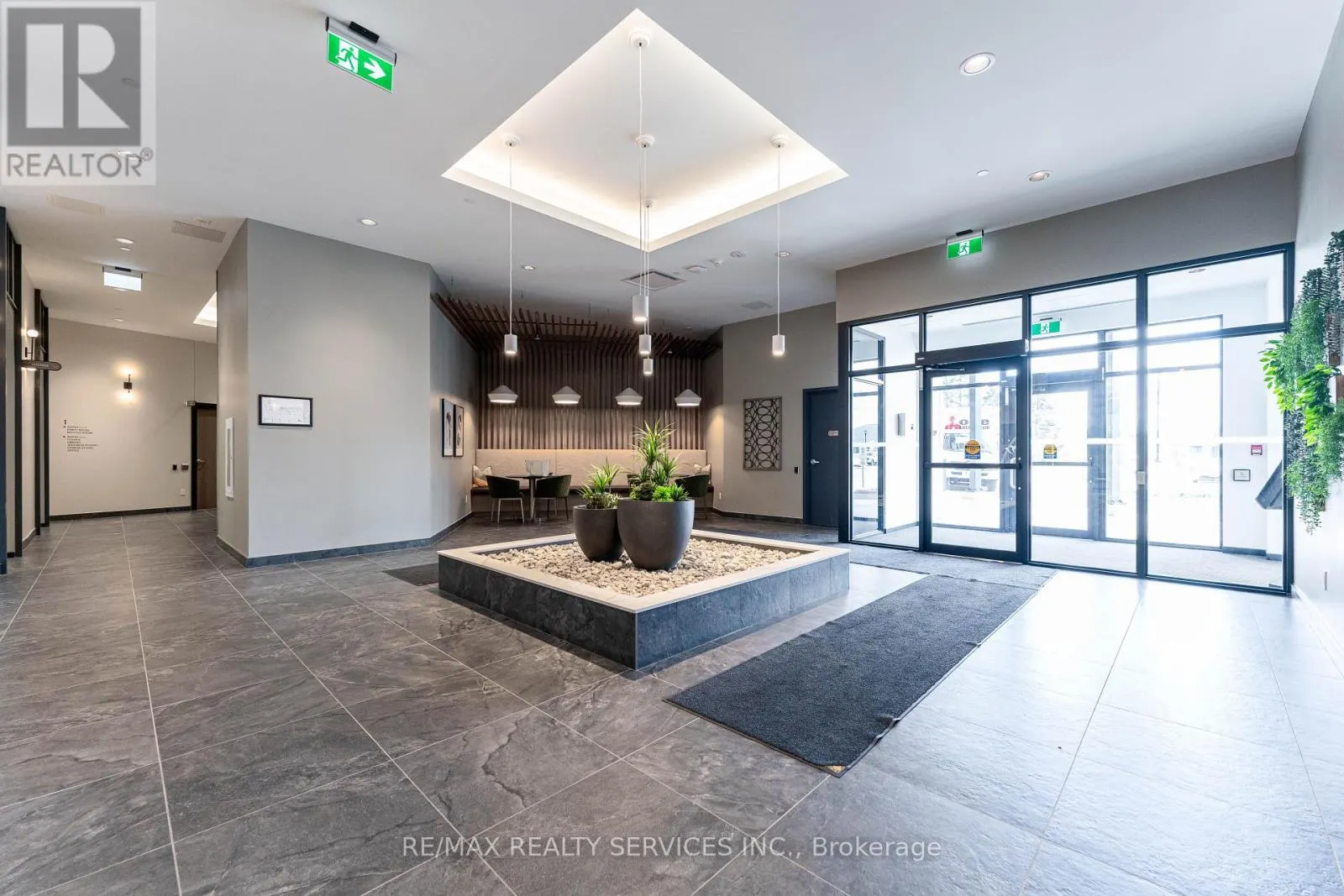 402 - 525 NEW DUNDEE ROAD