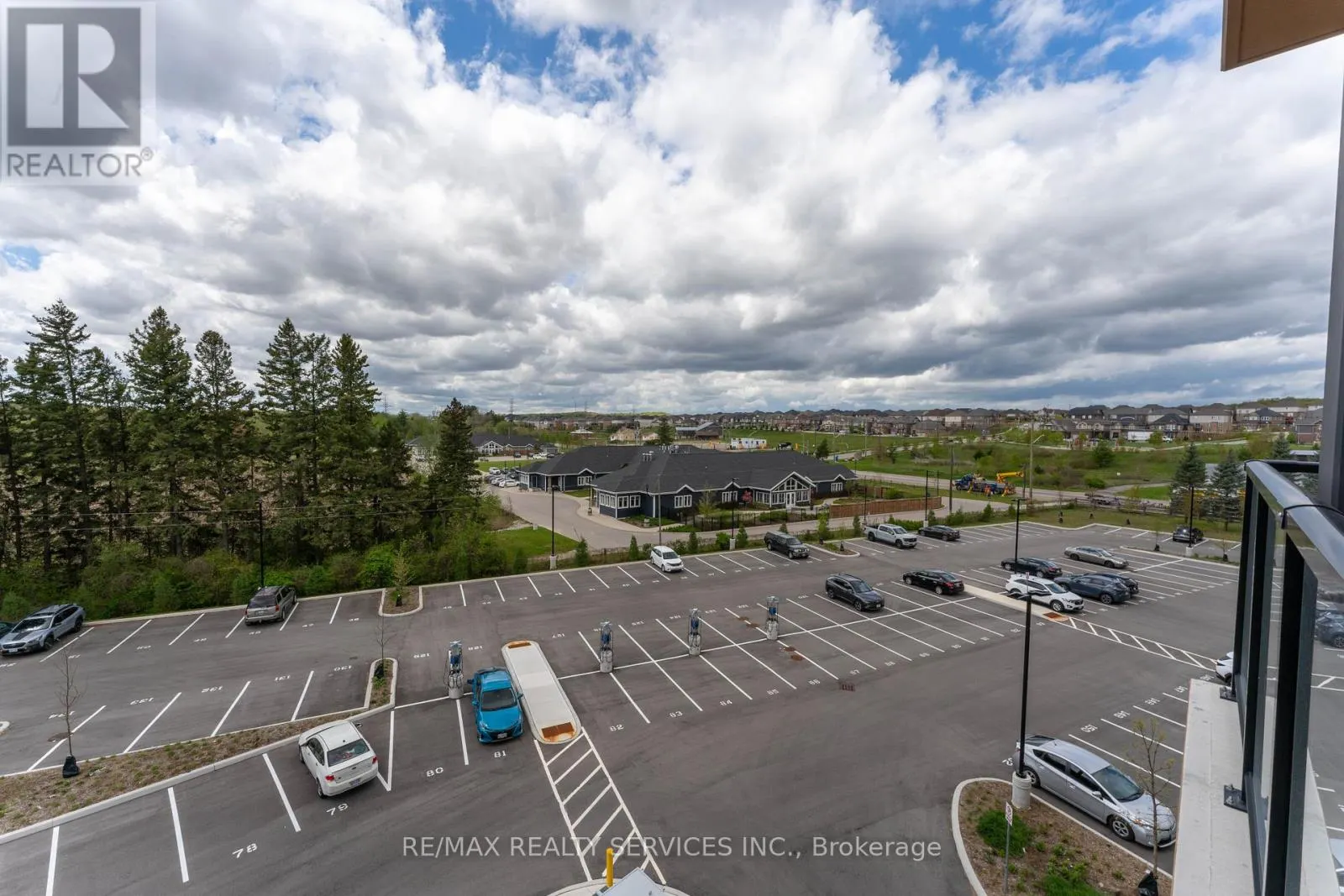 402 - 525 NEW DUNDEE ROAD