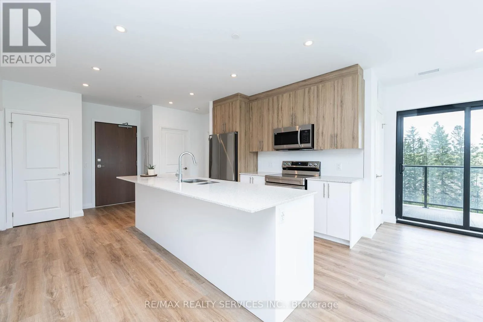 402 - 525 NEW DUNDEE ROAD