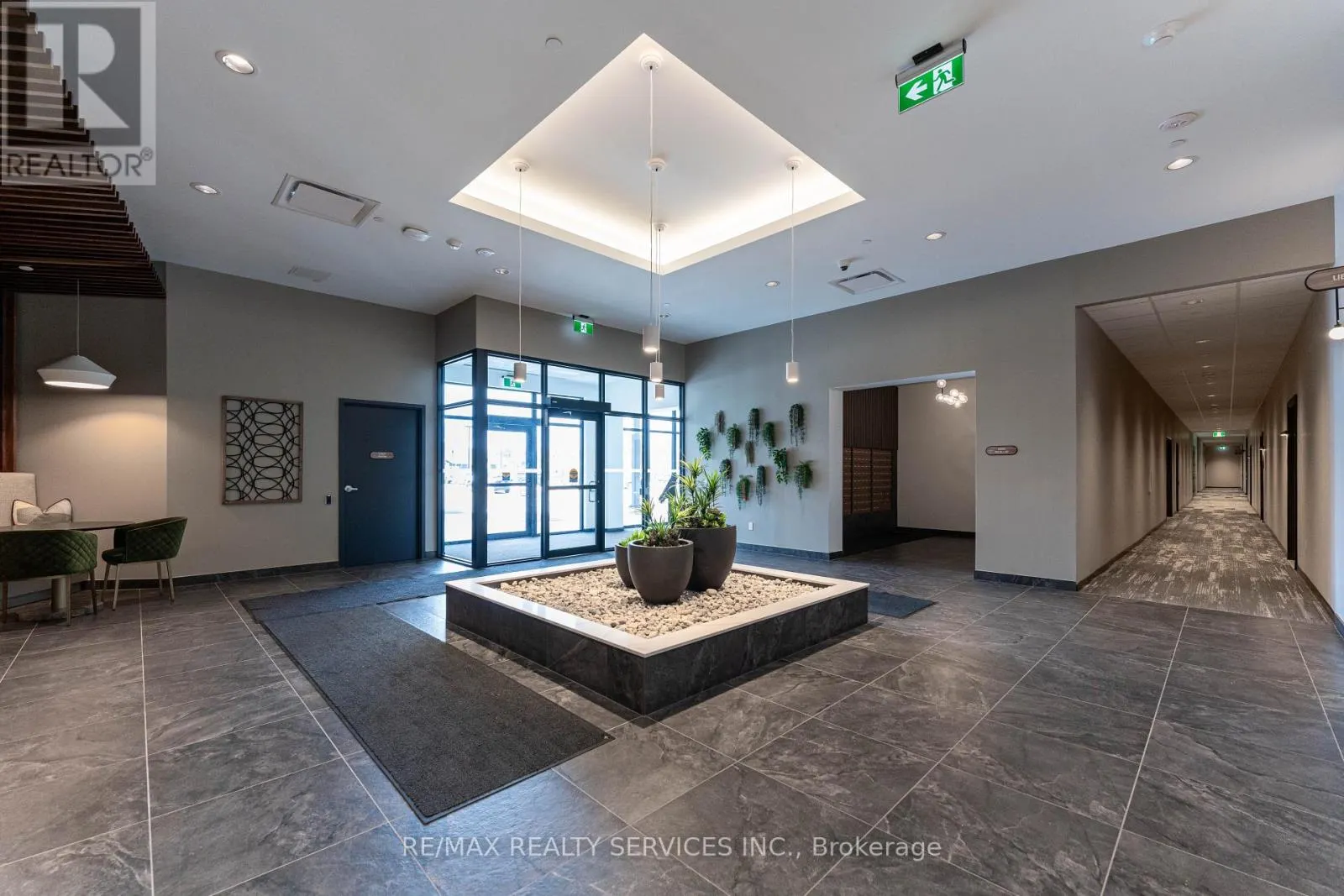 402 - 525 NEW DUNDEE ROAD