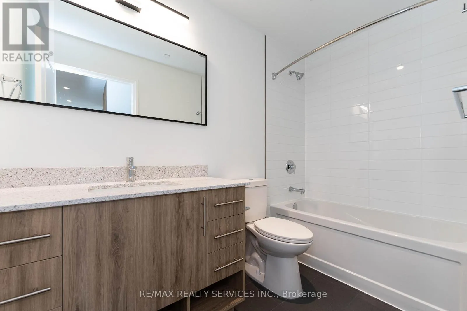 402 - 525 NEW DUNDEE ROAD