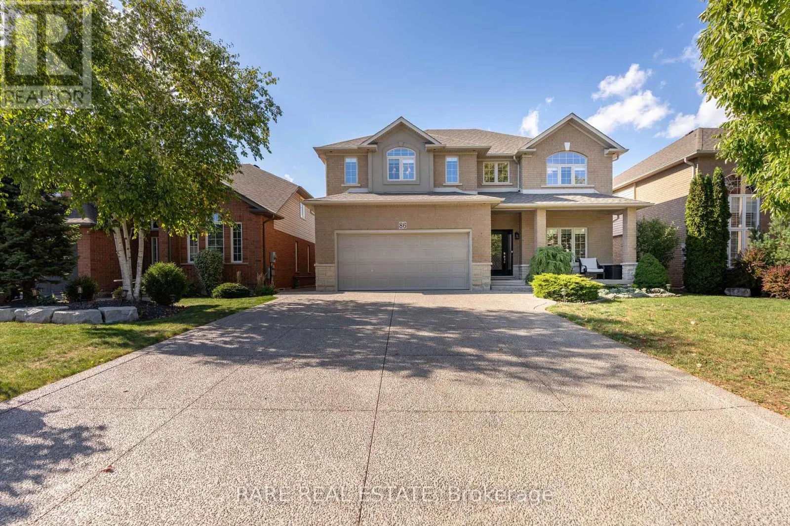 86 SILVERLACE CIRCLE
