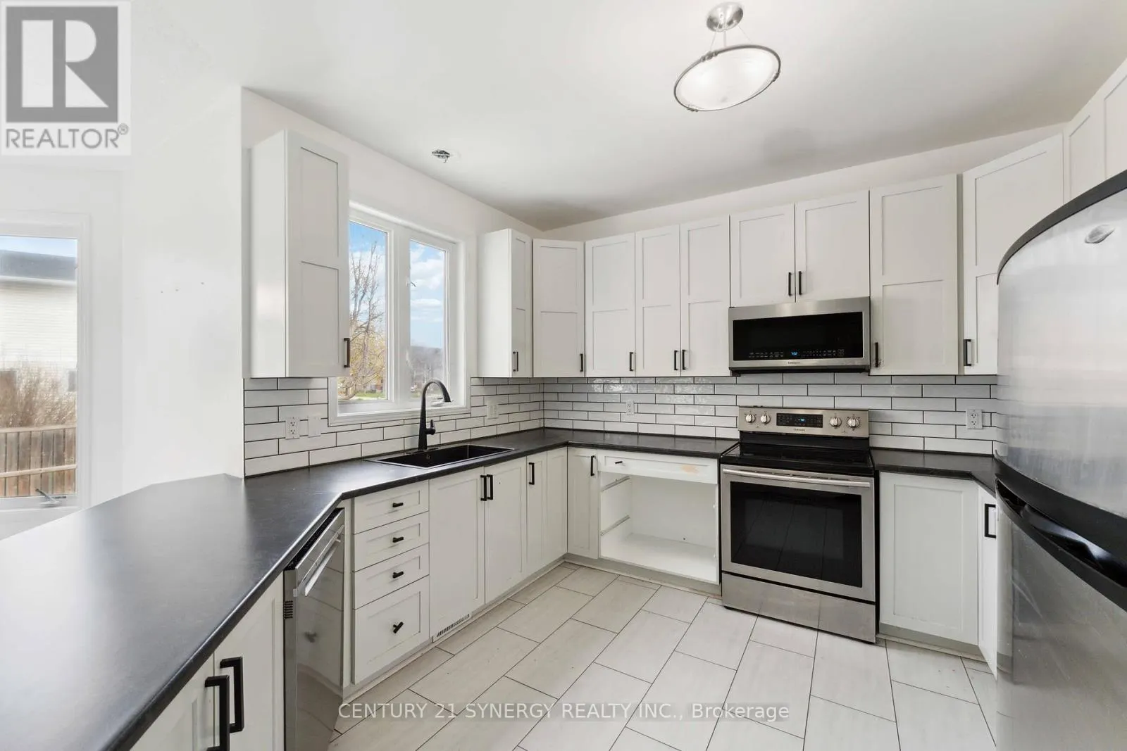 59 BAYWOOD DRIVE