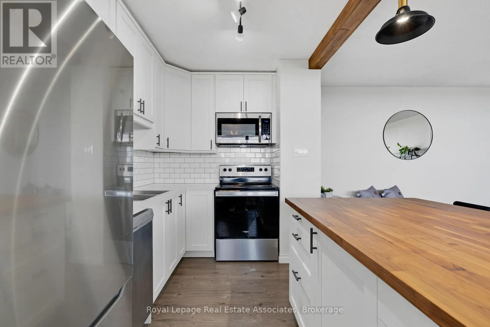 1204 - 215 GLENRIDGE AVENUE
