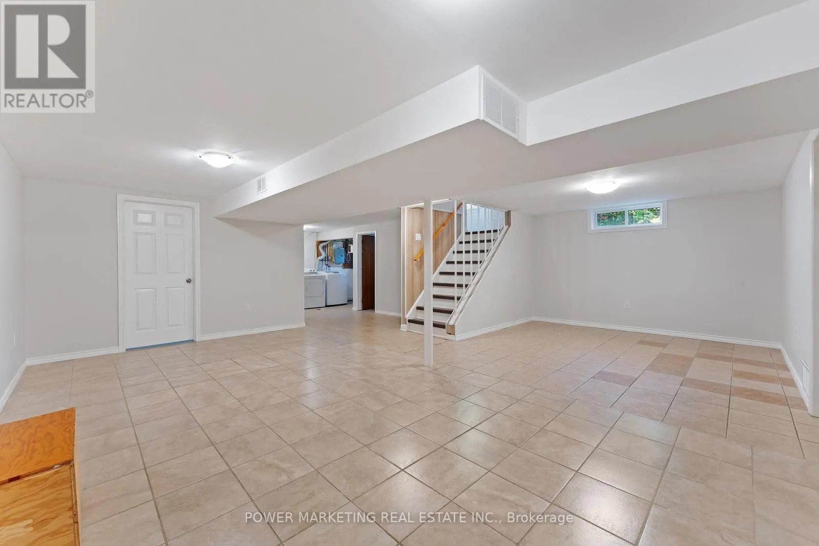 2372 RILEY AVENUE