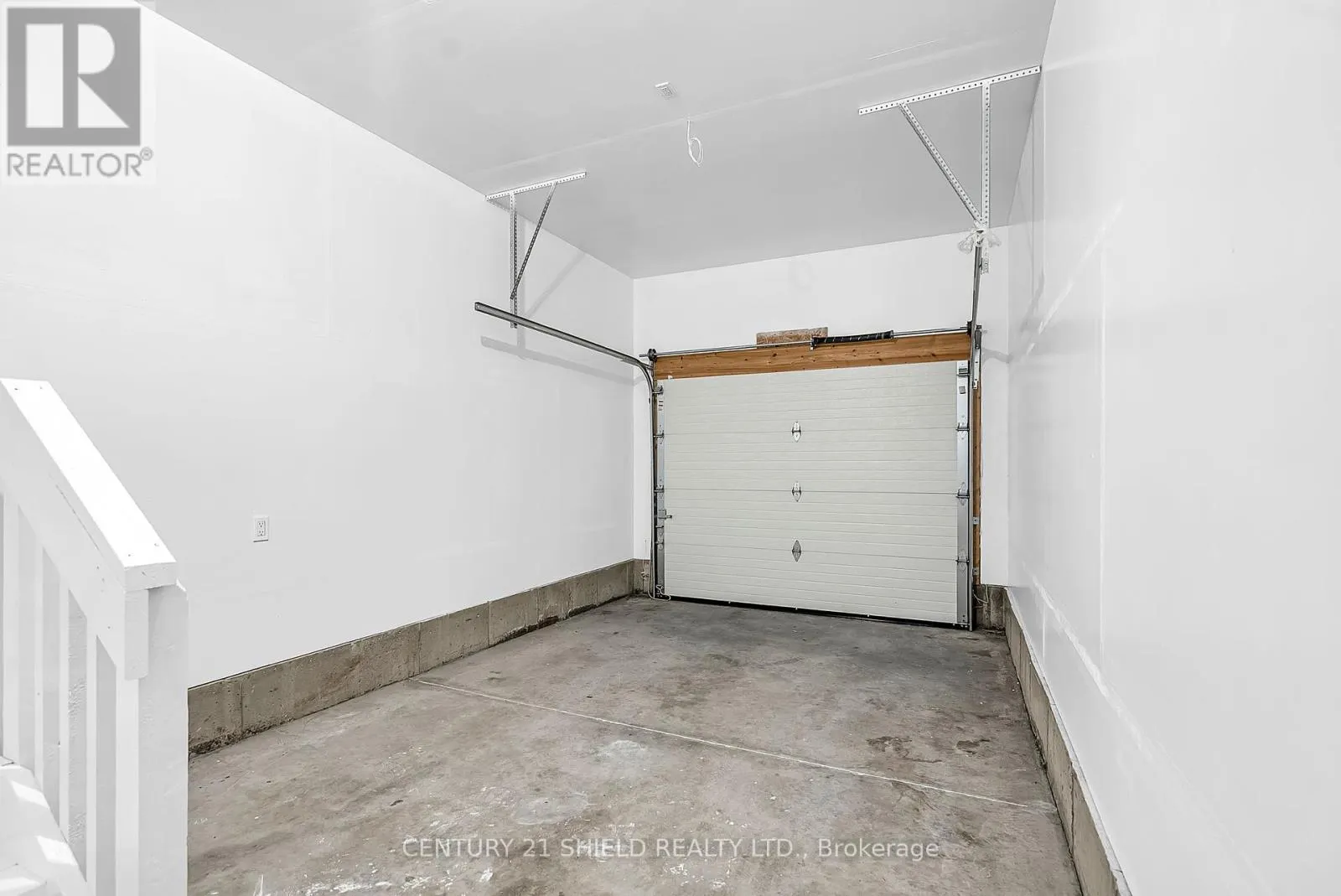 225 THIRD STREET W