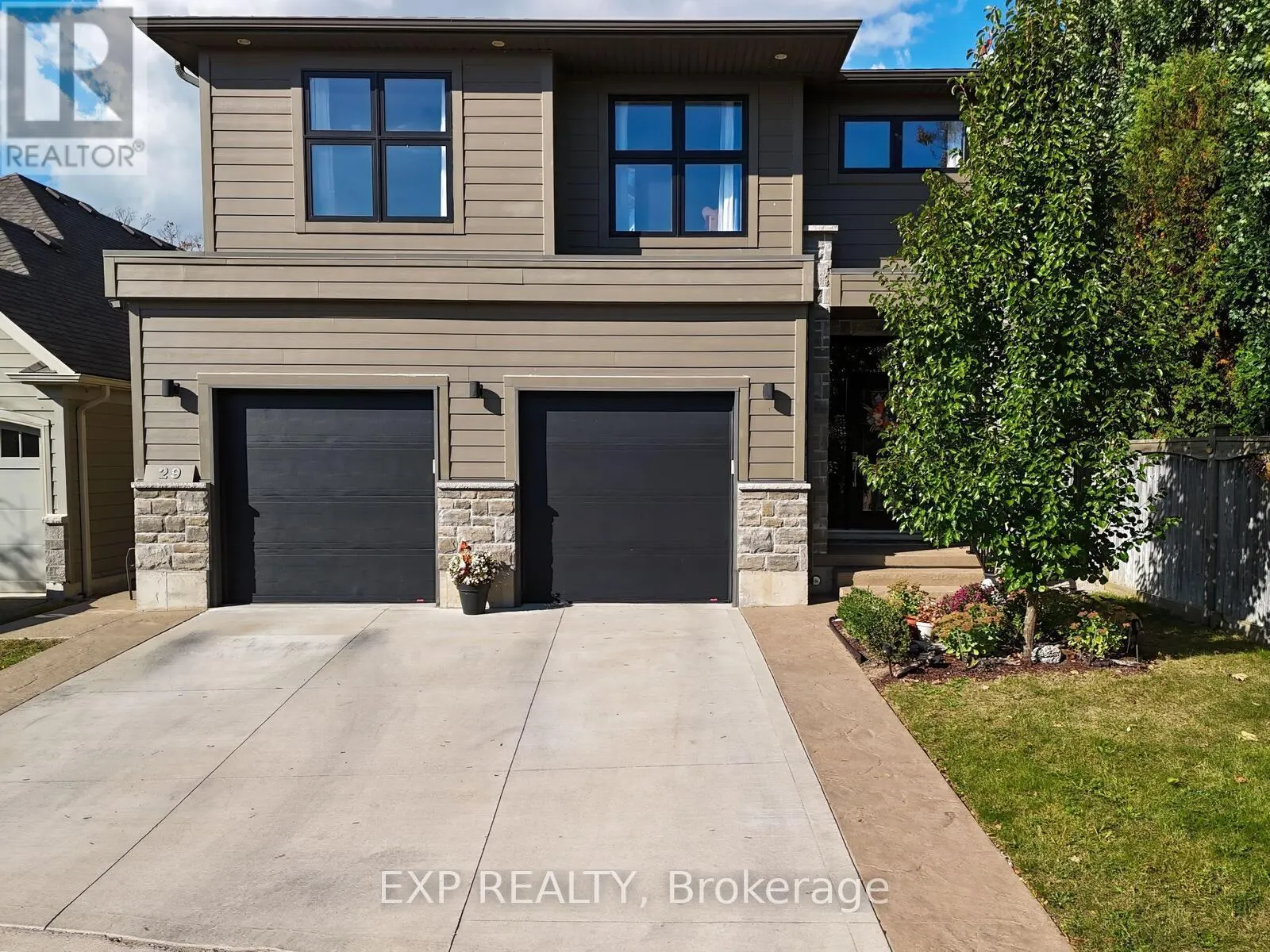 29 - 4700 HAMILTON ROAD, #29