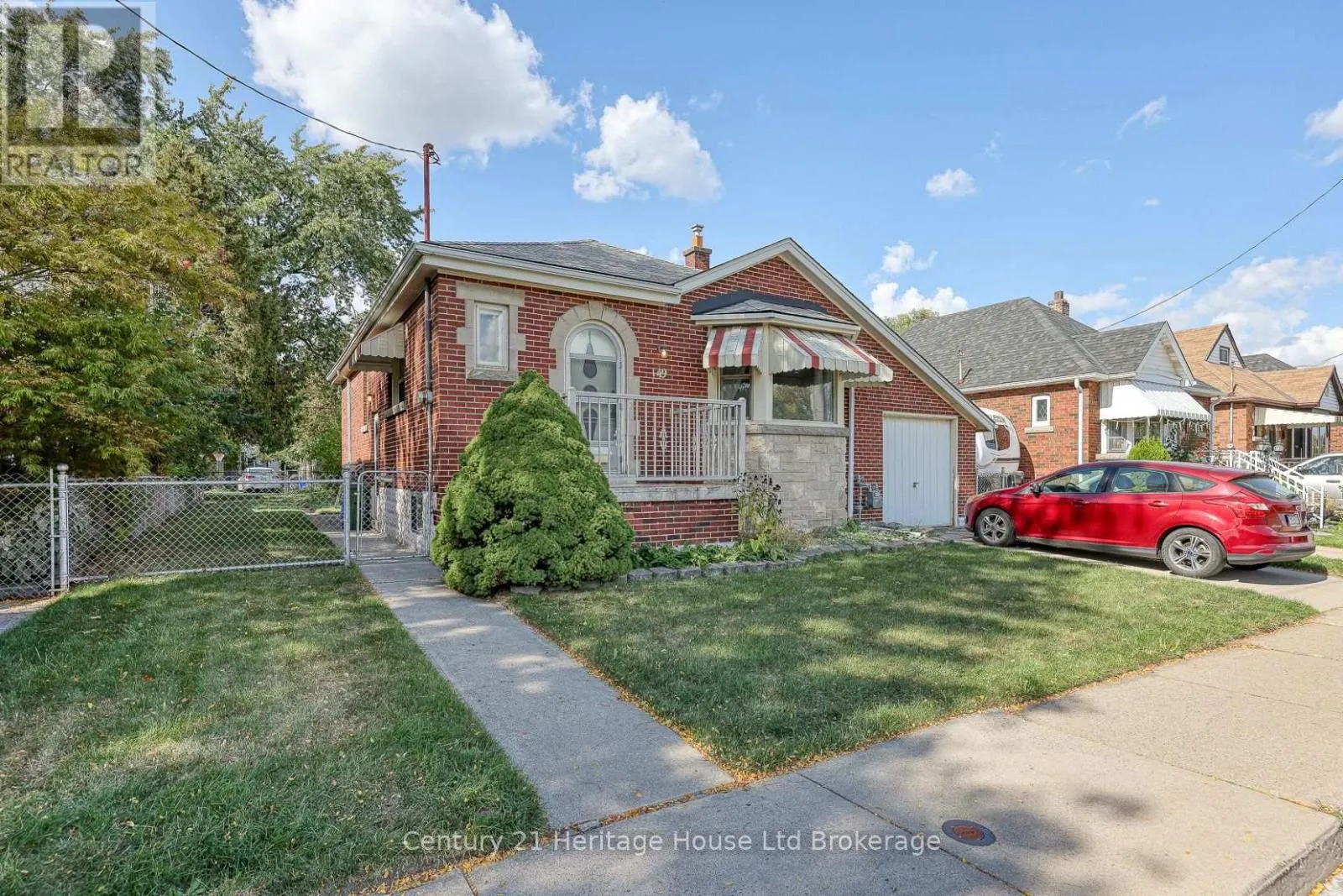 149 STRATHEARNE AVENUE
