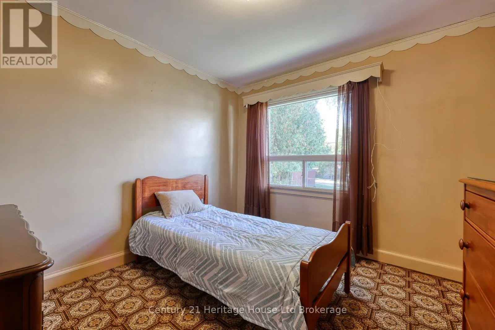 149 STRATHEARNE AVENUE