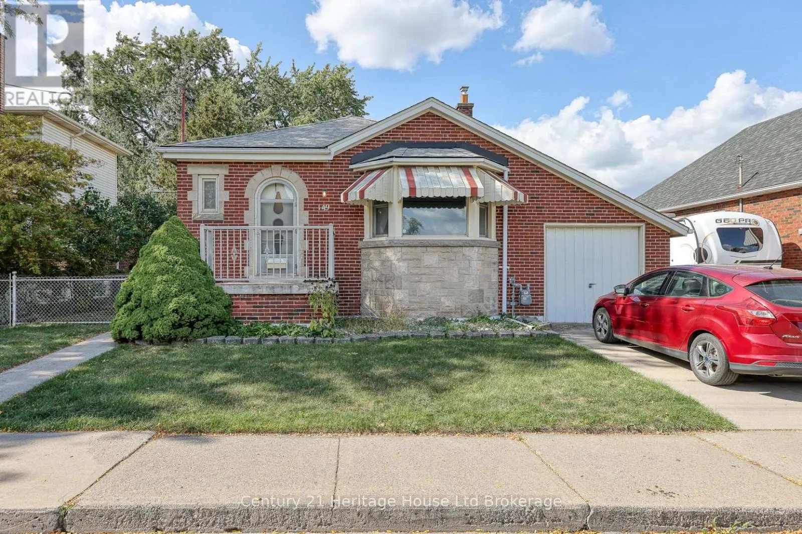149 STRATHEARNE AVENUE