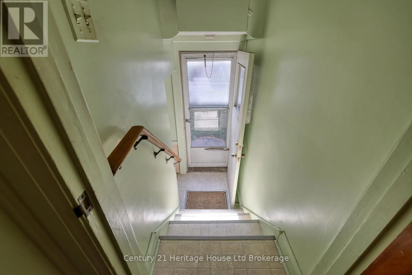 149 STRATHEARNE AVENUE