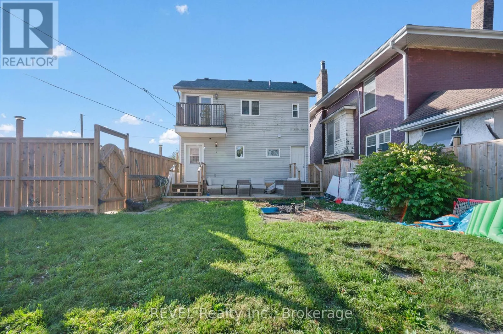 140 DOROTHY STREET