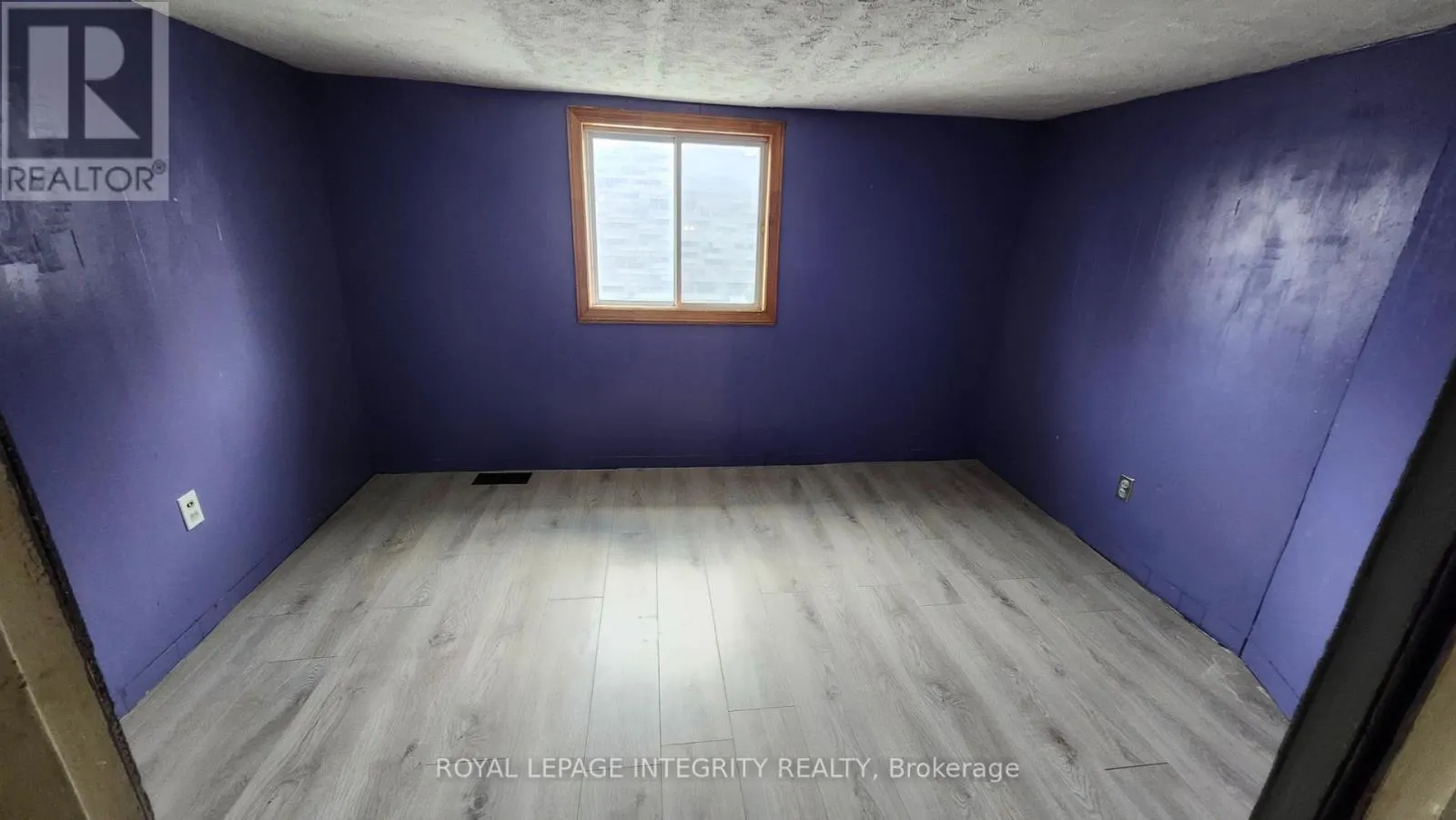 360 NINTH STREET W
