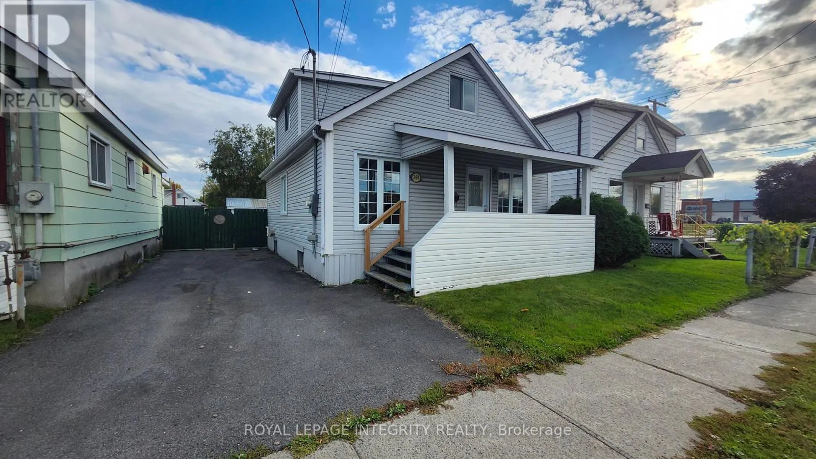 360 NINTH STREET W